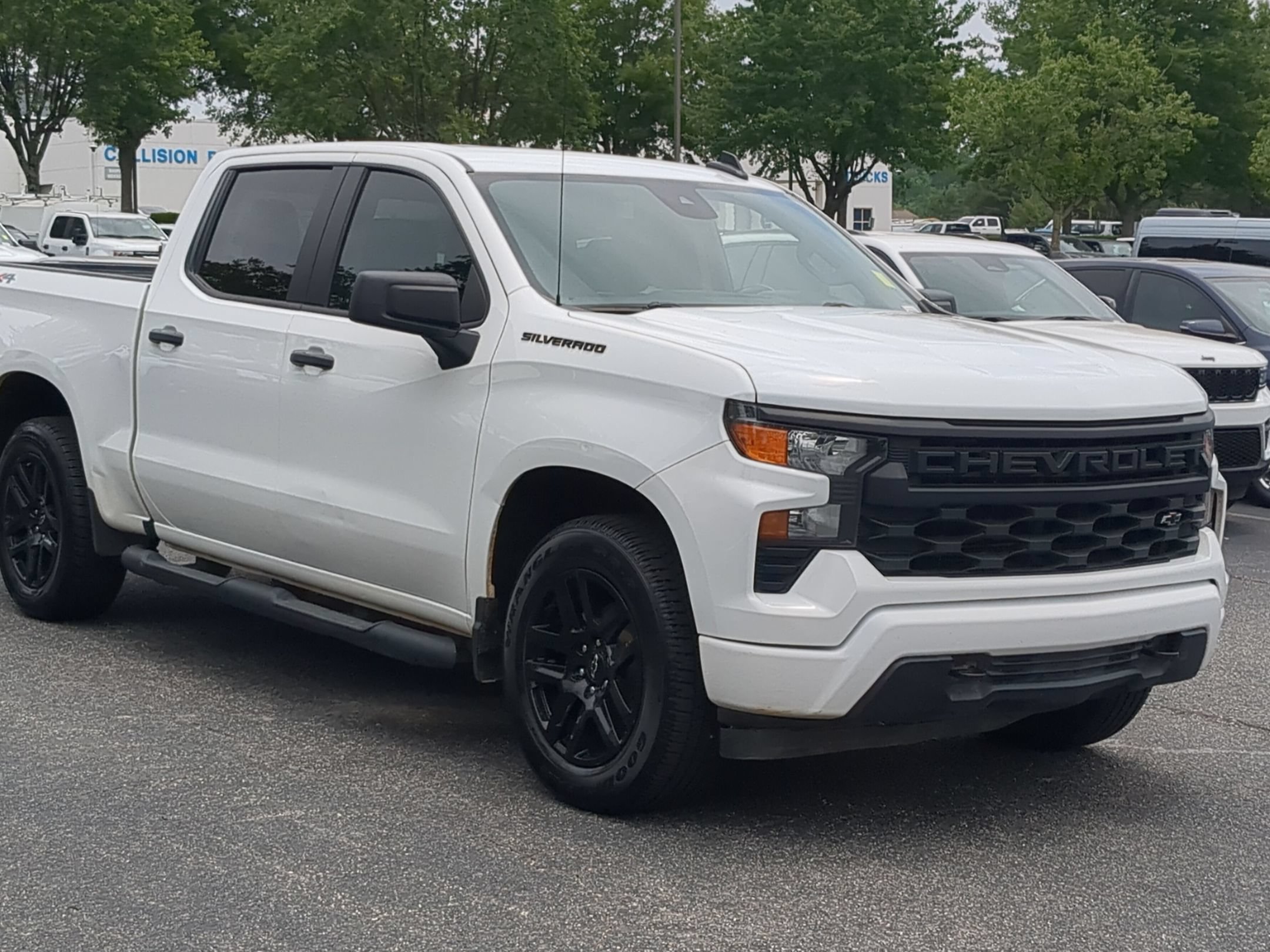 Used 2024 Chevrolet Silverado 1500 Custom w/ Rally Edition AWD/4WD image 2