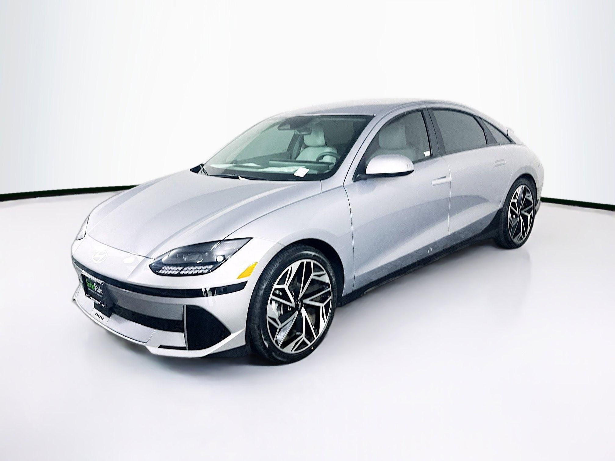 Used 2023 Hyundai Ioniq 6 SEL w/ Cargo Package image 3