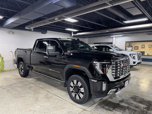 Certified 2024 GMC Sierra 3500 Denali w/ Denali Reserve Package AWD/4WD image 3