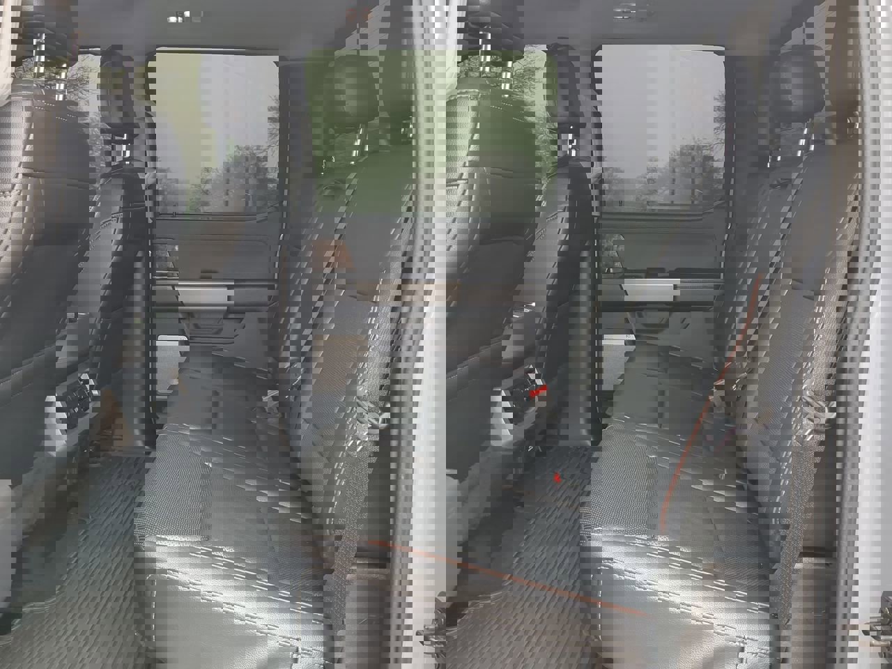 Used 2024 Ford F250 Lariat w/ Chrome Package image 12