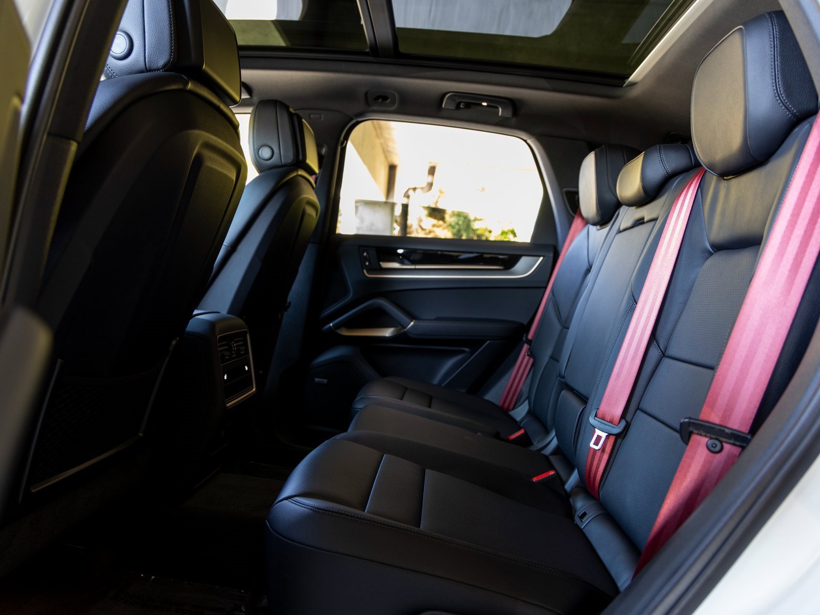 New 2025 Porsche Cayenne S image 38