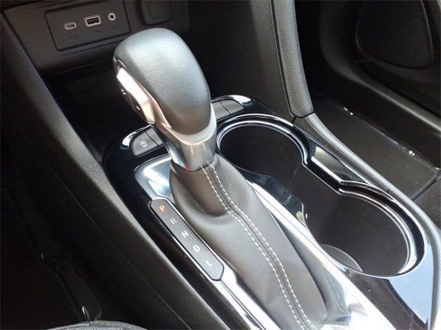 Used 2023 Buick Encore GX Select image 17