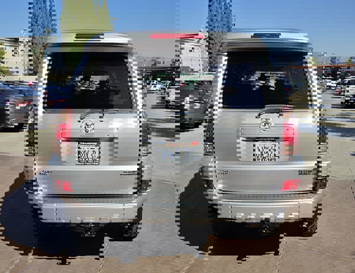 Used 2005 Toyota 4Runner Limited image 8