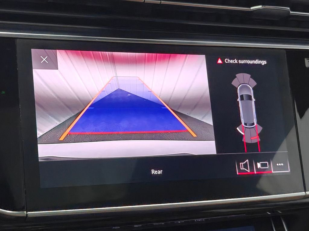 Used 2019 Audi Q8 Premium w/ Convenience Package image 7