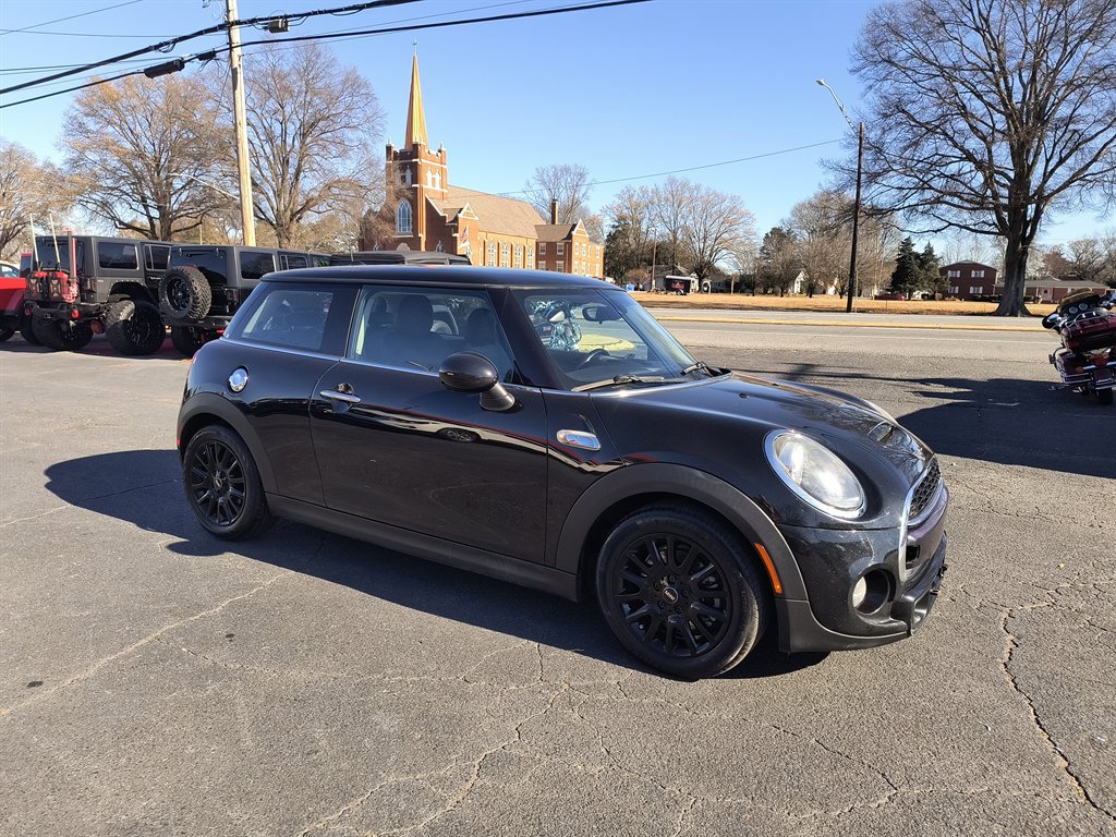 Used 2019 MINI Cooper S image 7