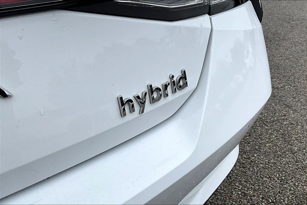 Used 2021 Hyundai Elantra Limited image 9