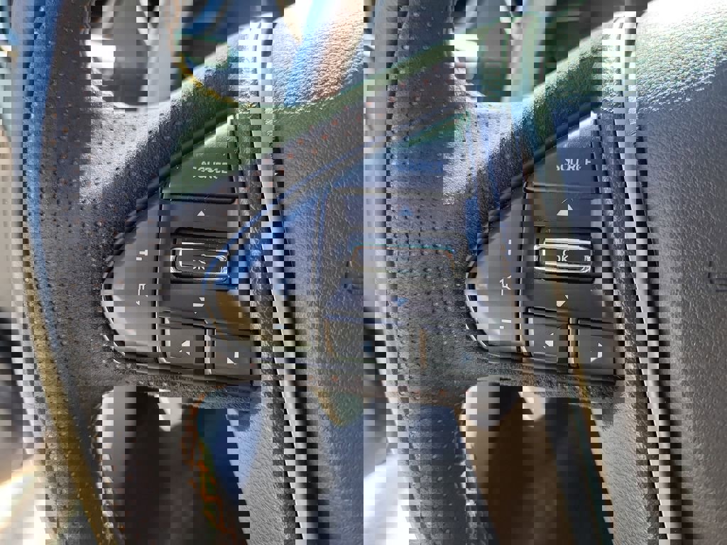 Used 2022 Nissan Maxima SR image 22