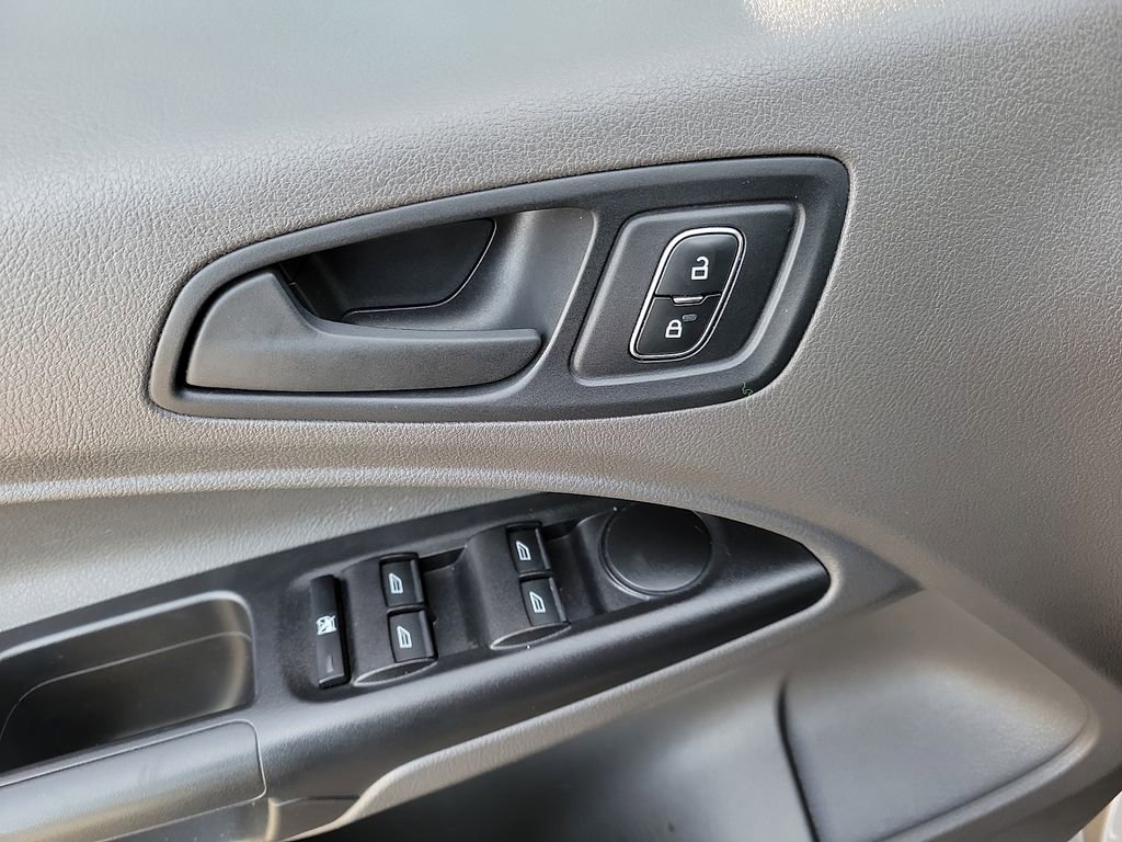 Used 2019 Ford Transit Connect XL image 9