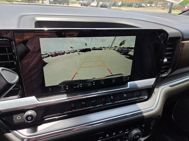 Used 2024 Chevrolet Silverado 3500 High Country w/ Technology Package AWD/4WD image 8