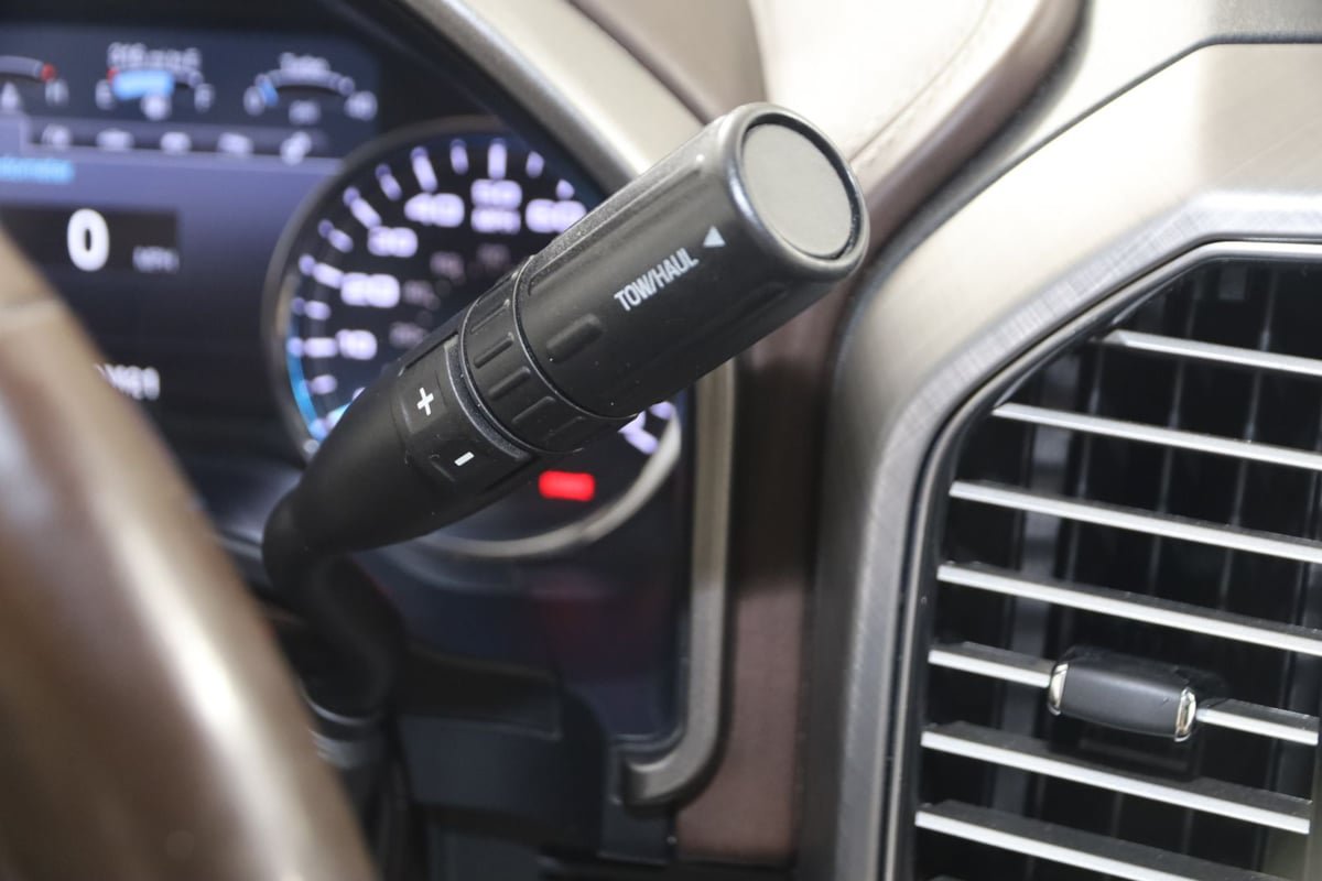 Used 2019 Ford F350 Limited AWD/4WD image 7