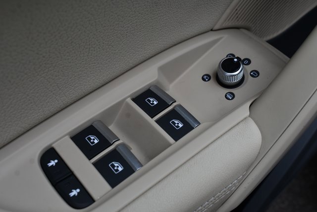 Used 2019 Audi Q5 2.0T Premium Plus w/ Premium Plus Package image 15