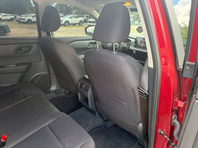 Used 2026 Nissan Rogue S FWD image 15