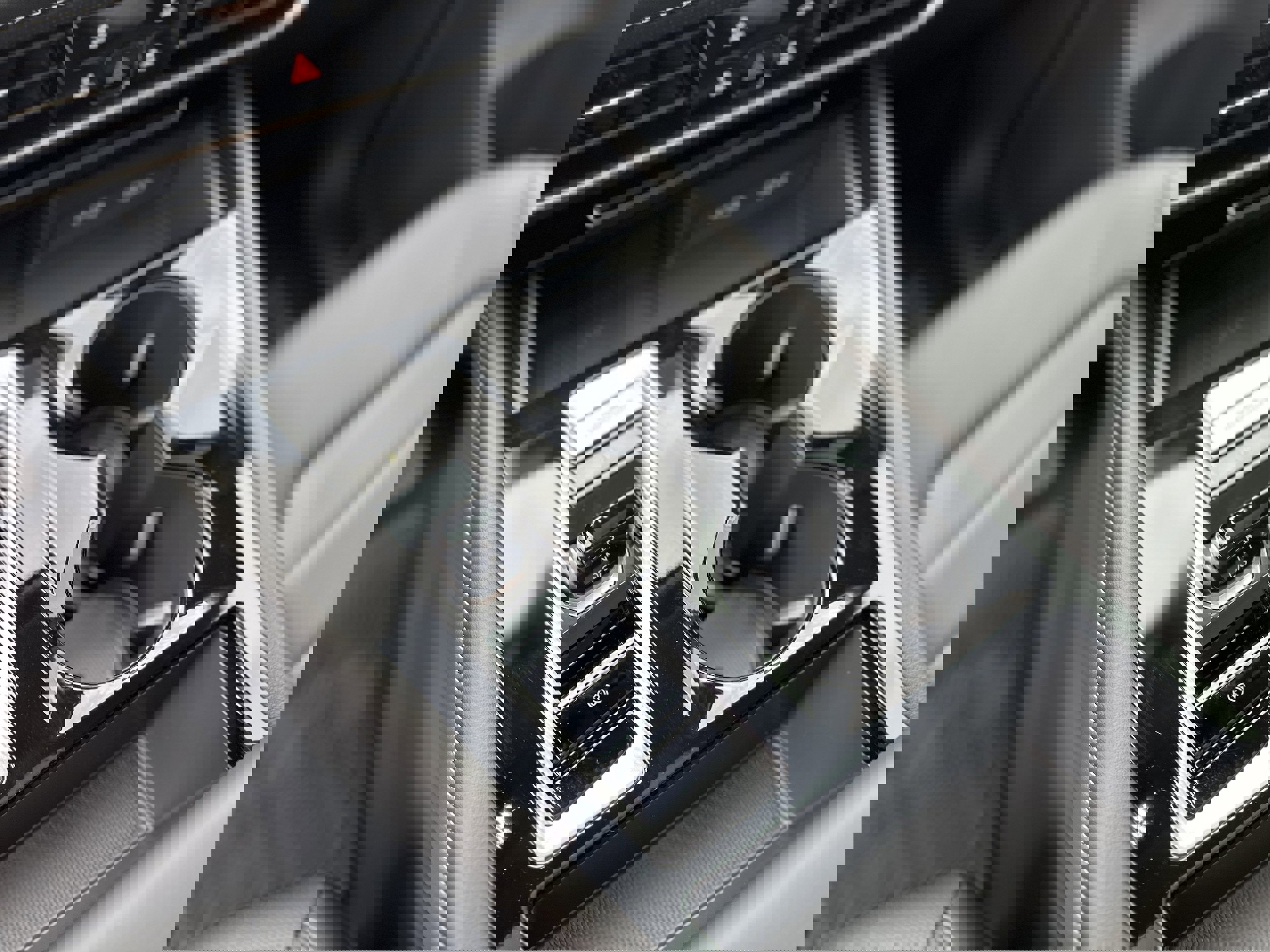 New 2025 Volkswagen Atlas SEL image 20