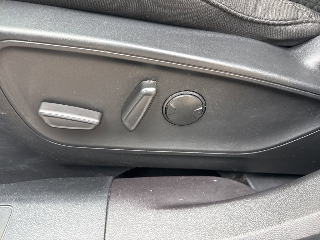 Used 2023 Ford Escape Active AWD/4WD image 8