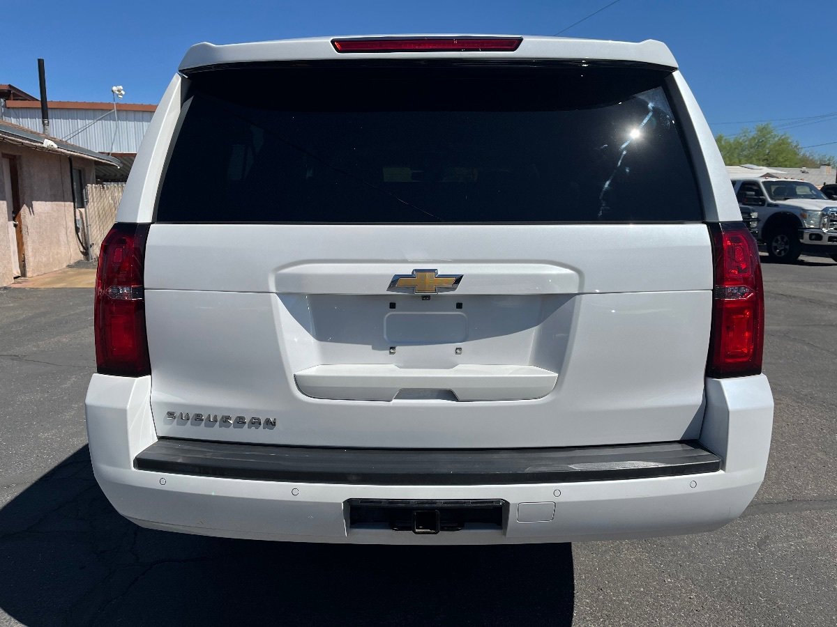 Used 2019 Chevrolet Suburban LT RWD image 6