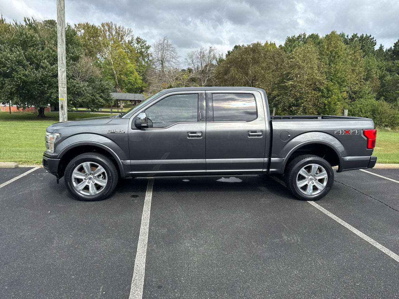 Used 2019 Ford F150 Platinum image 10