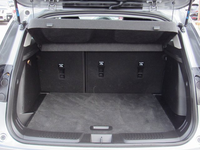 Used 2024 Chevrolet Trax LT w/ Driver Confidence Package image 5