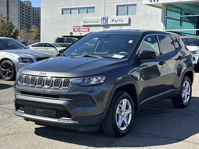 Used 2023 Jeep Compass Sport image 5