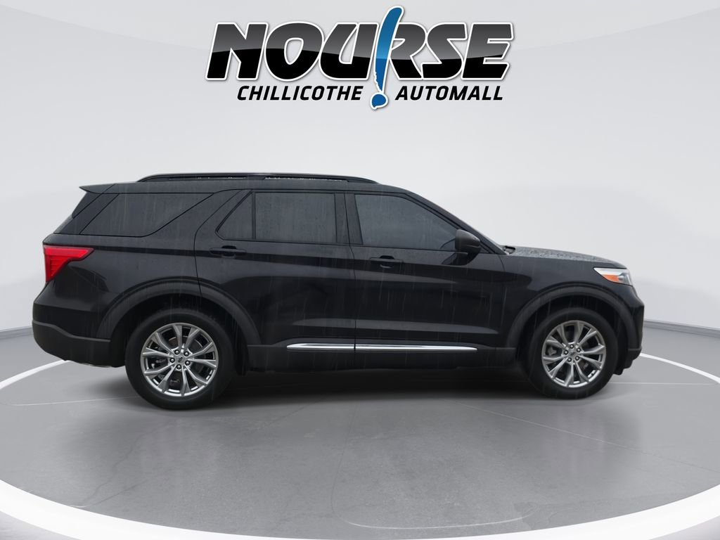 Used 2020 Ford Explorer XLT w/ Equipment Group 202A AWD/4WD image 9