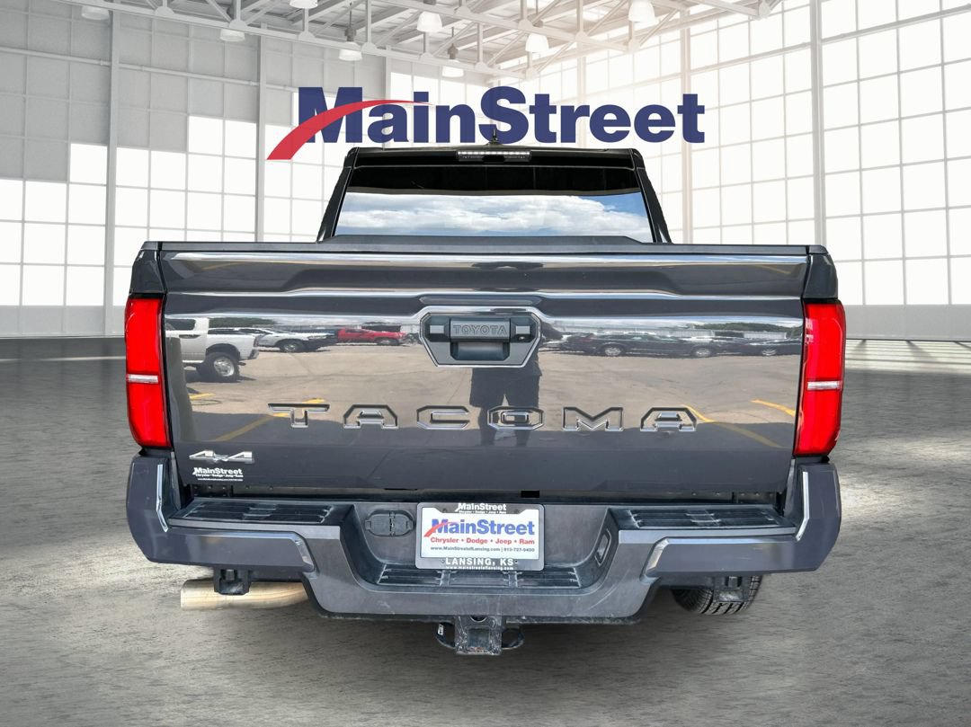 Used 2024 Toyota Tacoma SR5 AWD/4WD image 4