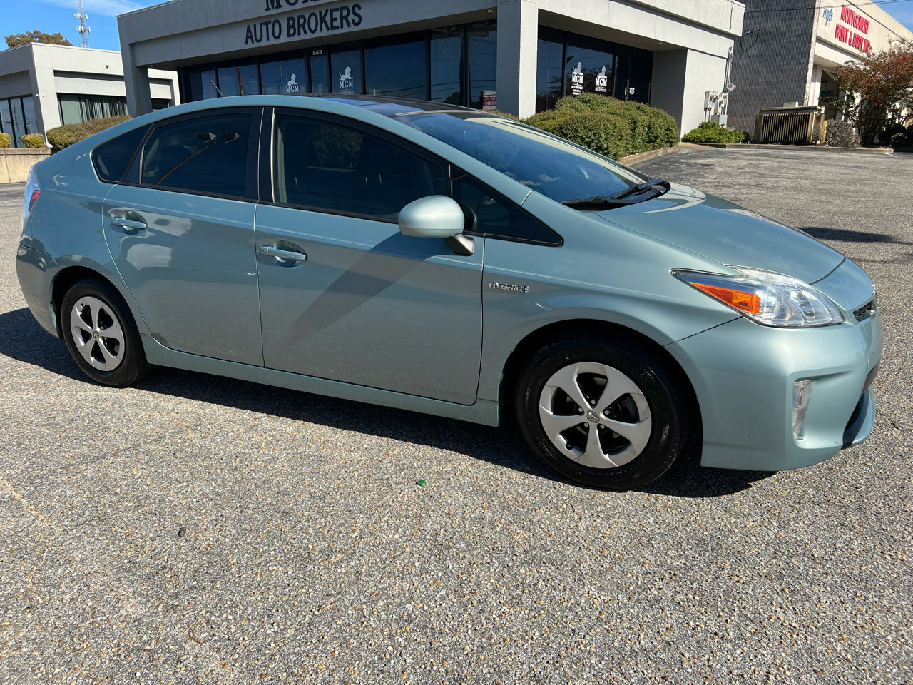 Used 2015 Toyota Prius Five image 18