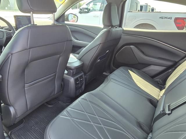 New 2023 Ford Mustang Mach-E Select w/ Comfort Package Lite image 29
