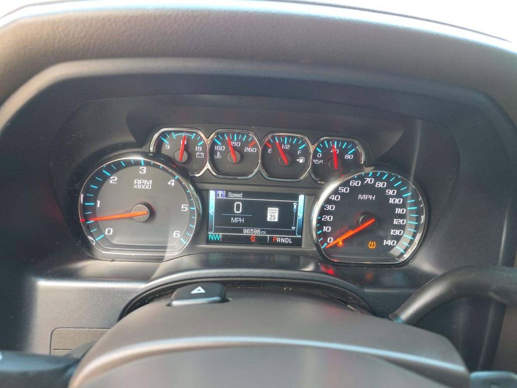 Used 2018 GMC Sierra 1500 SLT AWD/4WD image 7
