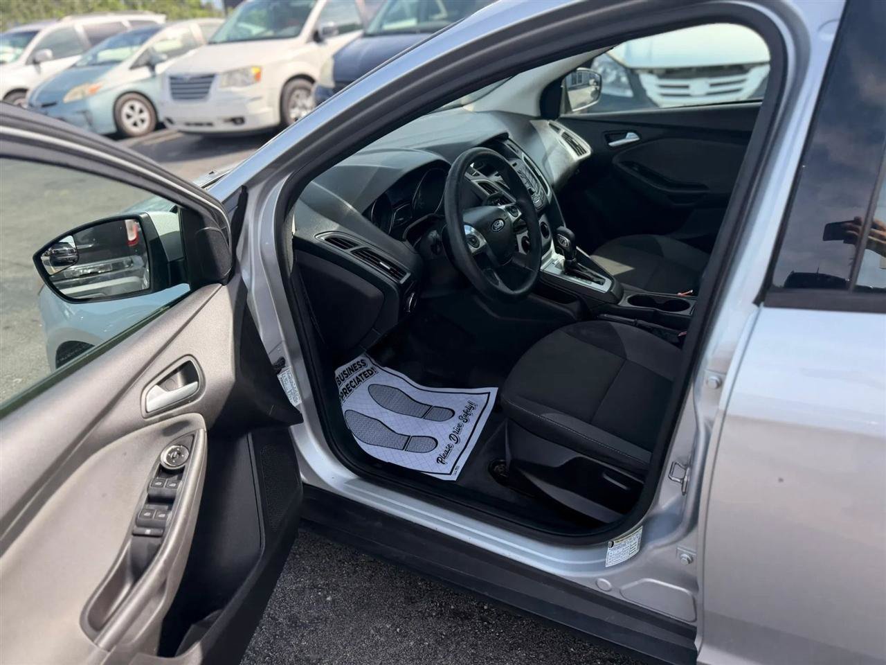 Used 2012 Ford Focus SE FWD image 16