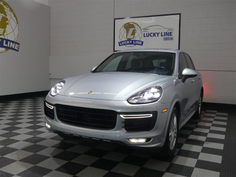 Used 2017 Porsche Cayenne GTS AWD/4WD image 4