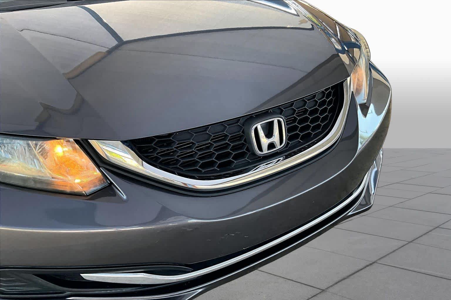 Used 2015 Honda Civic SE image 29