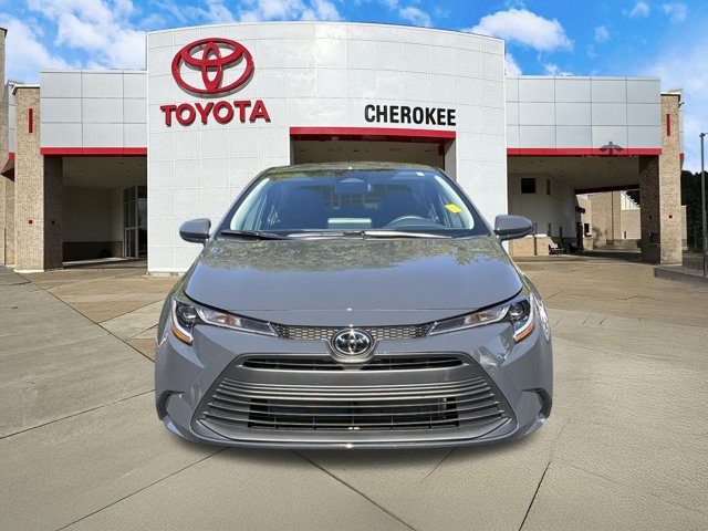 Used 2026 Toyota Corolla LE FWD image 2