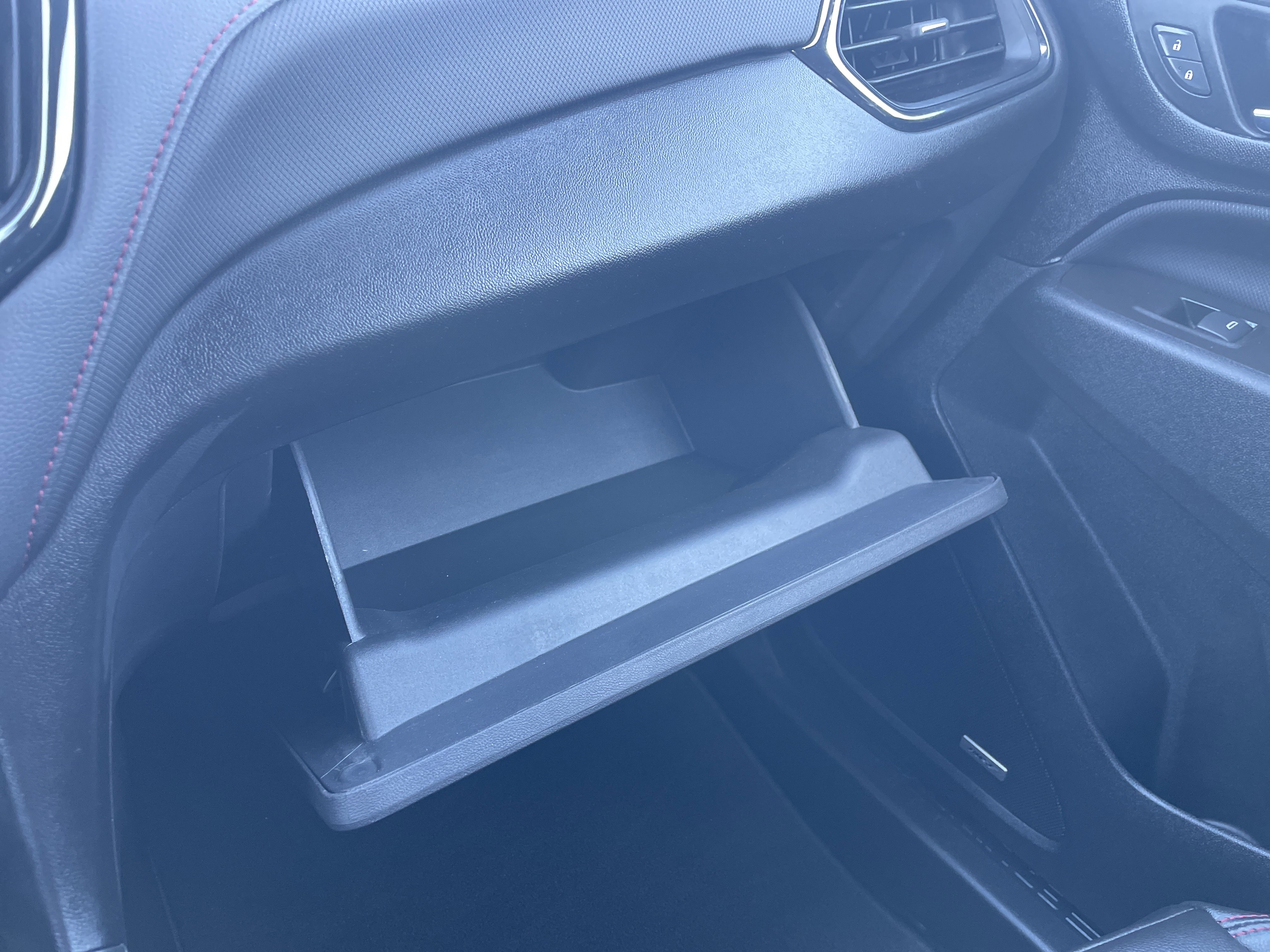 Certified 2023 Chevrolet Equinox RS w/ RS Leather Package image 39