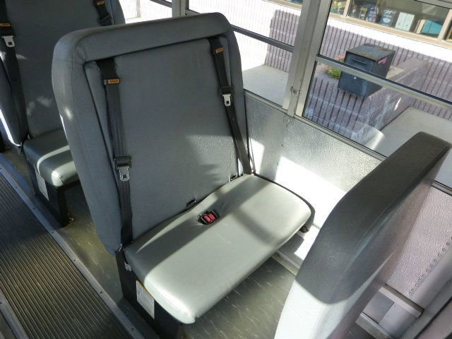 Used 2007 Chevrolet Express 3500 w/ School Bus Package image 28