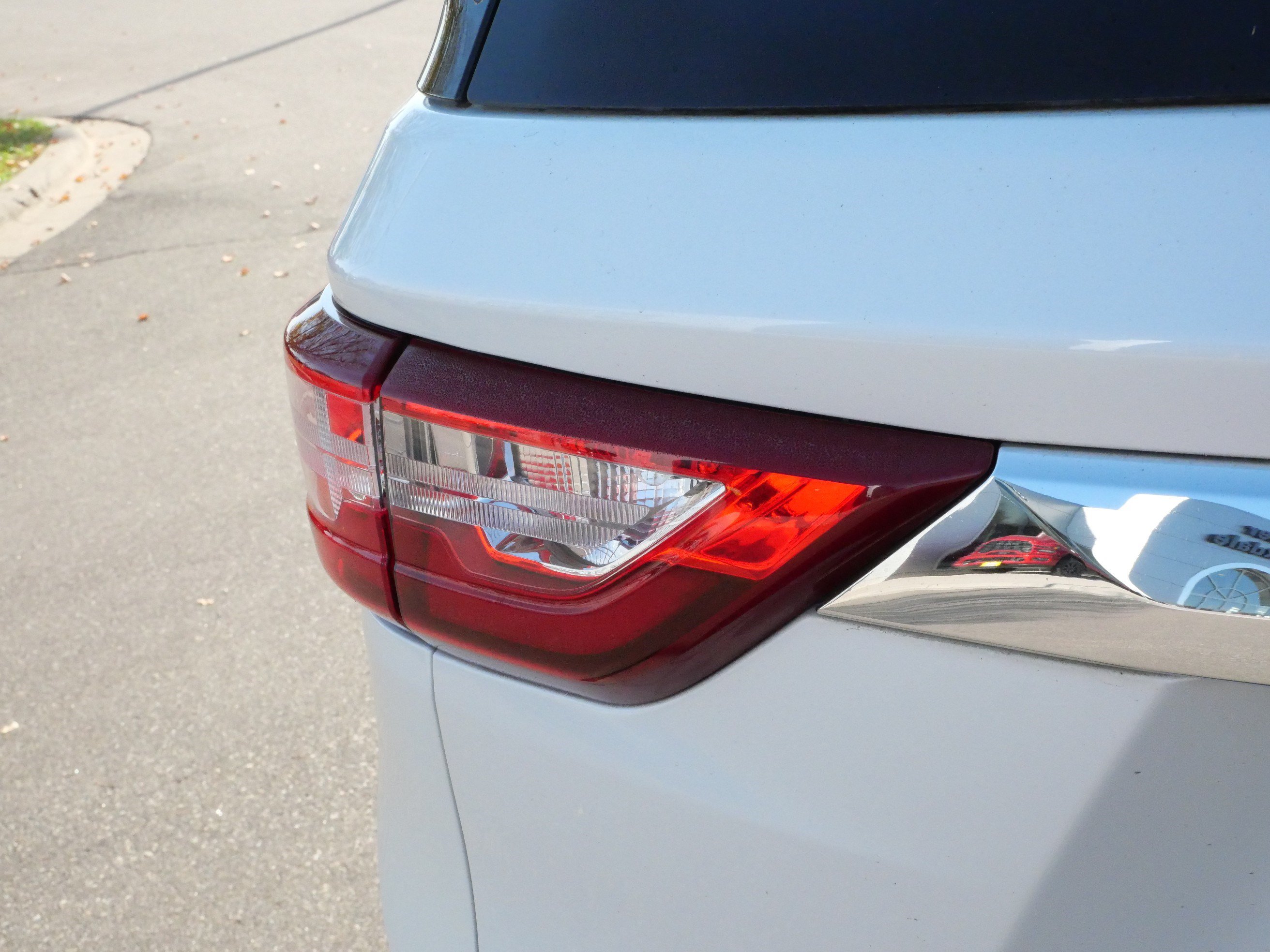 Used 2018 Chevrolet Traverse High Country AWD/4WD image 17