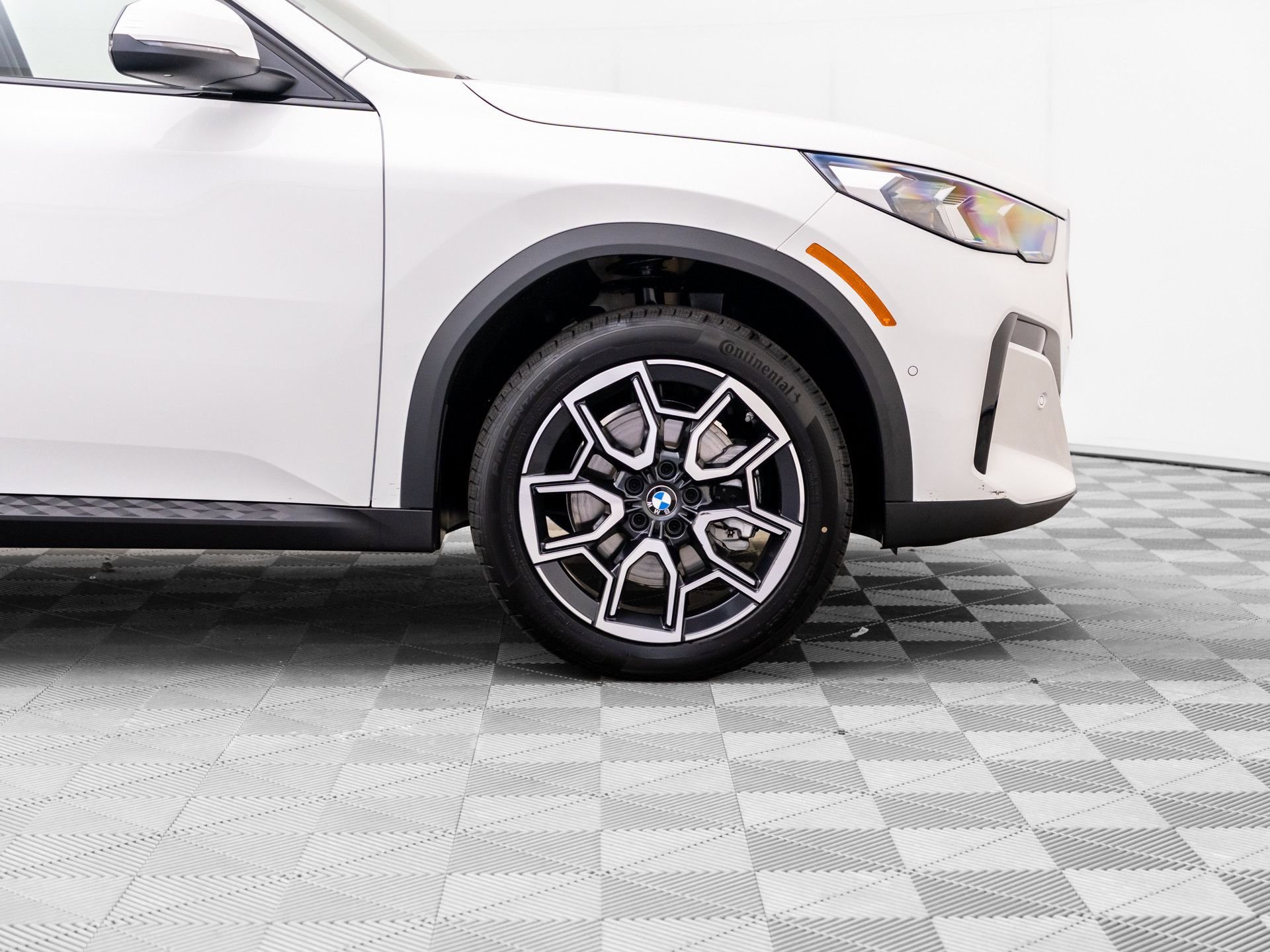 New 2026 BMW X2 xDrive28i w/ Convenience Package AWD/4WD image 36