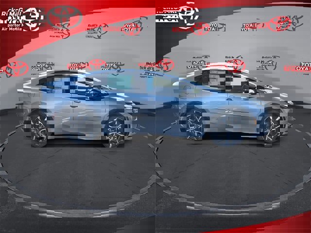 New 2026 Toyota Prius Plug-In Hybrid image 9