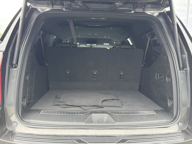 Used 2021 Chevrolet Suburban Premier RWD image 20