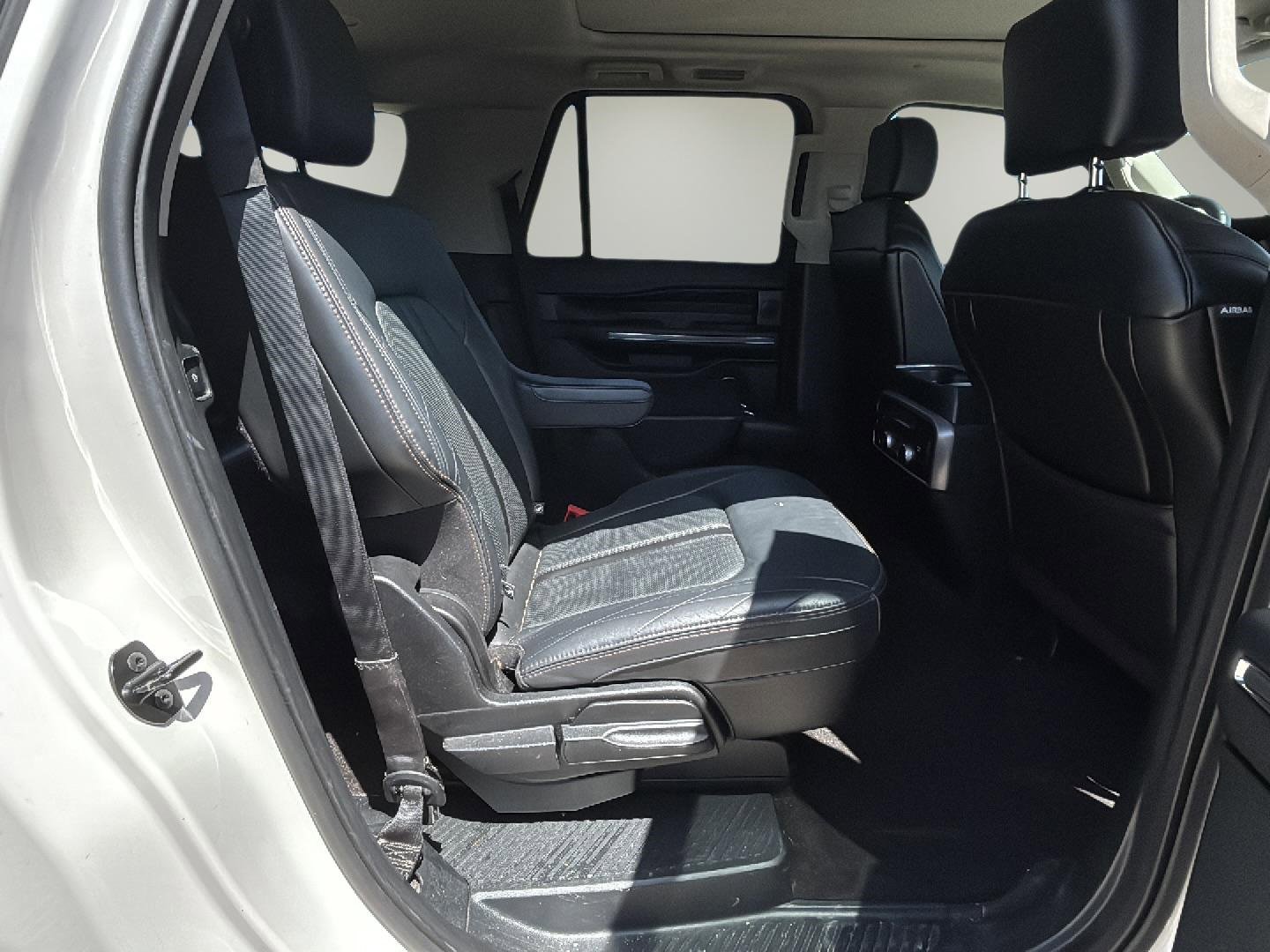 Used 2019 Ford Expedition Max Platinum image 11