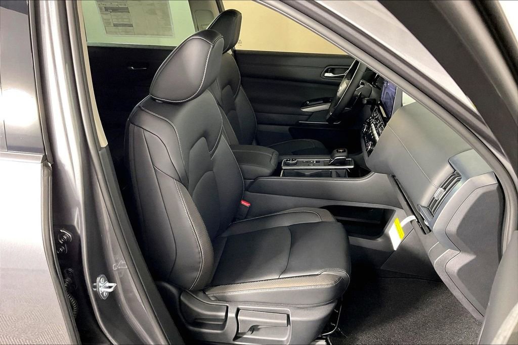 New 2026 Nissan Pathfinder SL AWD/4WD image 45
