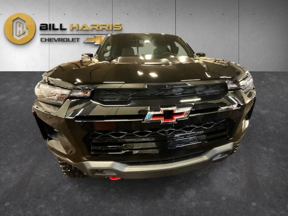 New 2026 Chevrolet Colorado ZR2 w/ Technology Package AWD/4WD image 8
