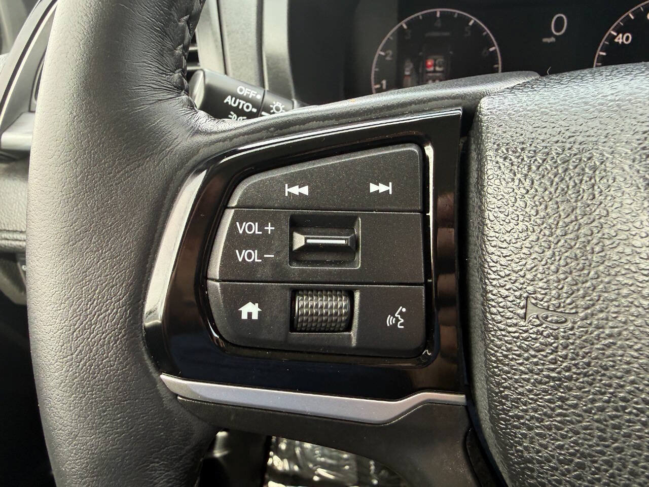Used 2026 Honda Odyssey Elite image 40