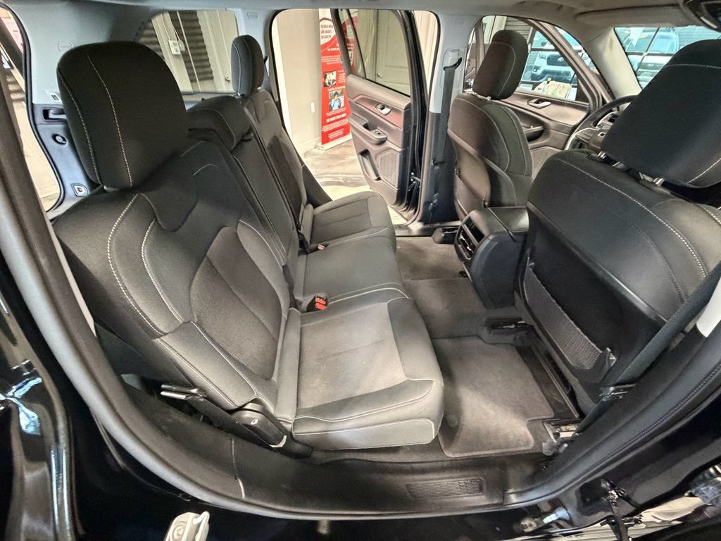 Used 2023 Jeep Grand Cherokee Laredo w/ Luxury Tech Group I AWD/4WD image 46
