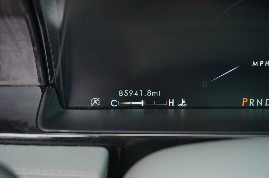 Used 2018 Lincoln Navigator Reserve w/ Technology Package AWD/4WD image 16