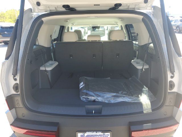 New 2027 Hyundai Santa Fe SE AWD/4WD image 8