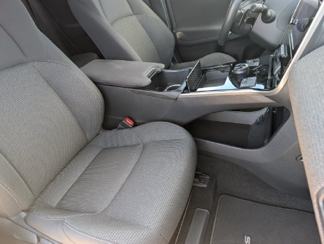Used 2023 Subaru Solterra AWD image 22