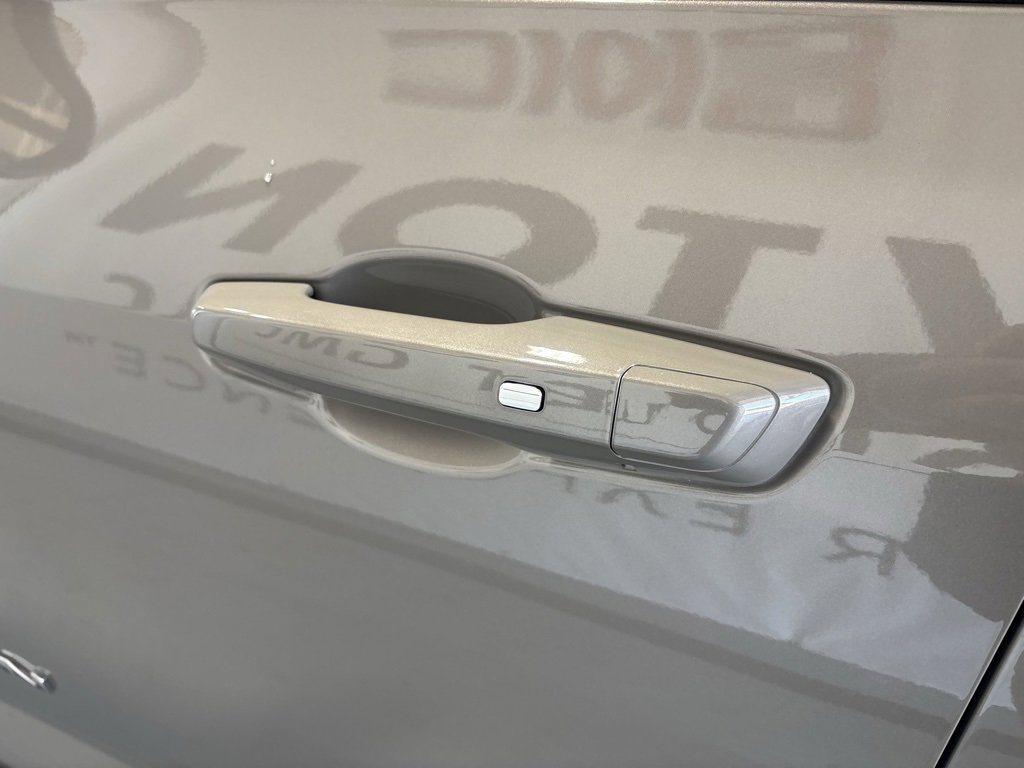 New 2026 GMC Terrain Elevation w/ Elevation Premium Package image 10