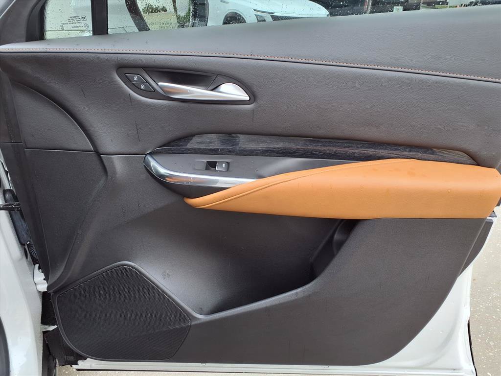 Used 2024 Cadillac XT4 Sport FWD image 11