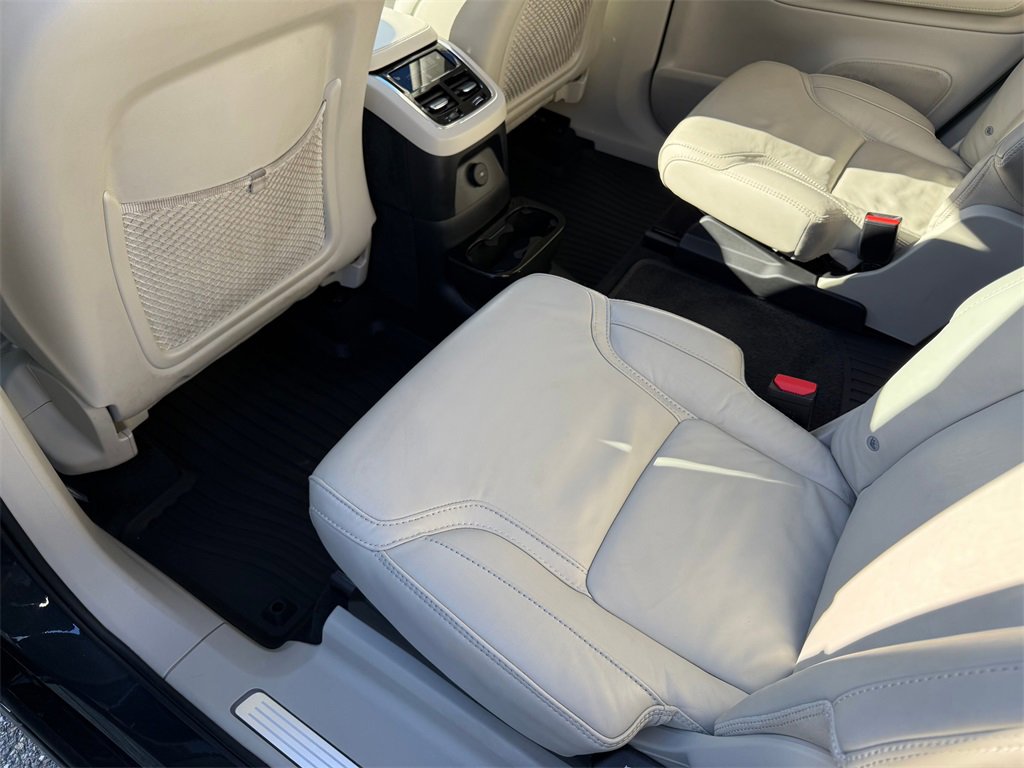 Used 2022 Volvo XC90 T8 Inscription w/ Advanced Package image 22