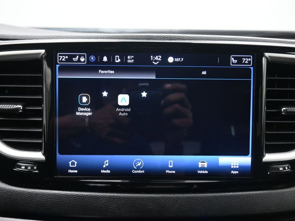 Used 2022 Chrysler Pacifica Touring-L image 17