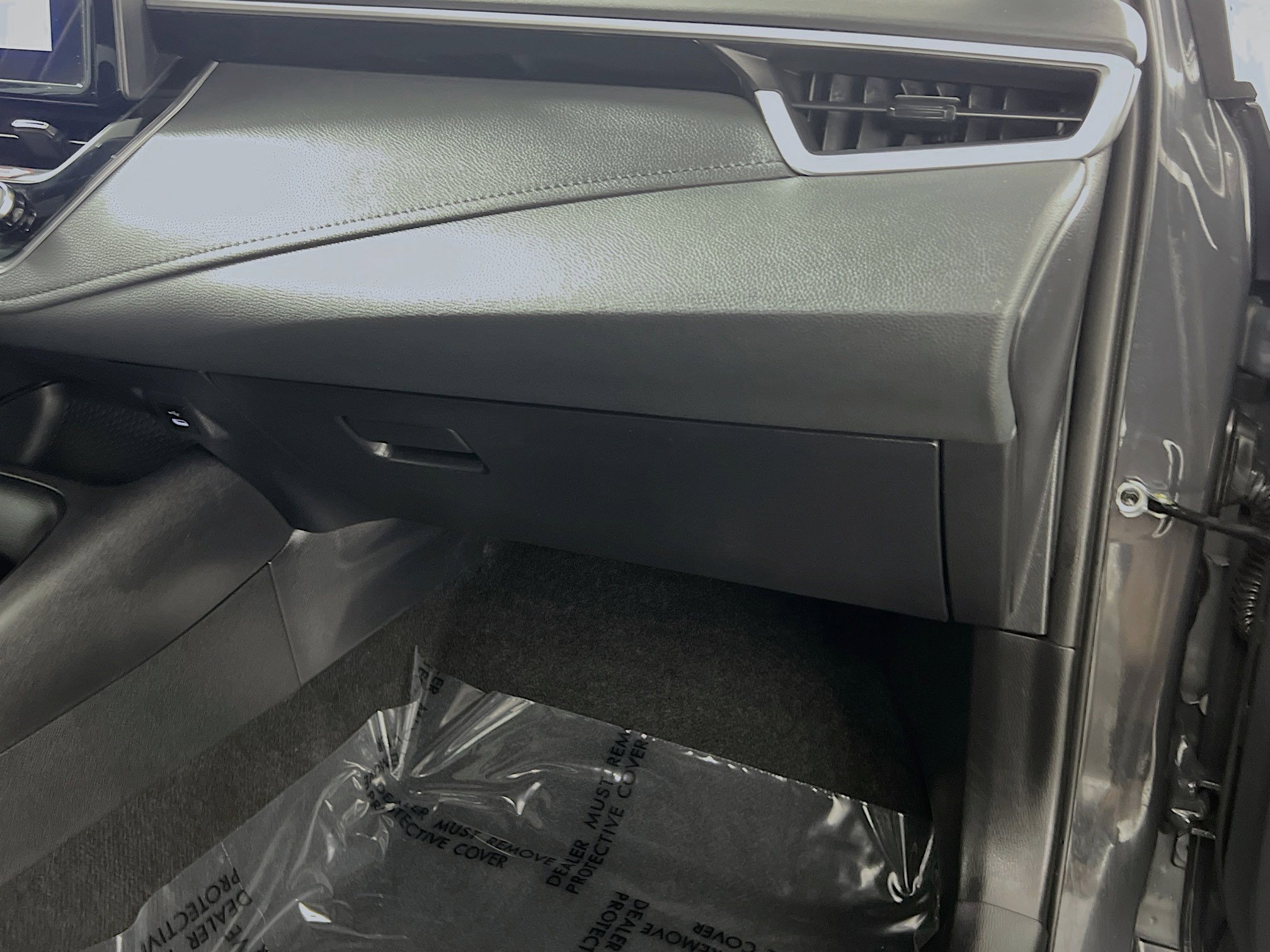 Used 2025 Toyota Corolla SE image 35